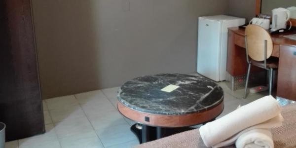 Waterside Lodge Cc Piet Retief Esterno foto