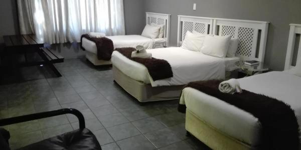 Waterside Lodge Cc Piet Retief Esterno foto