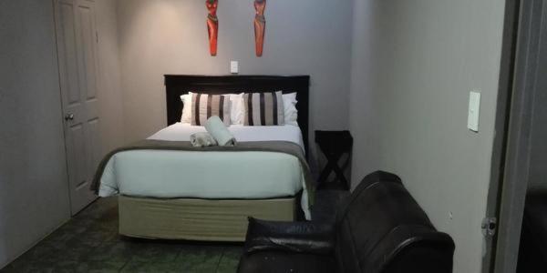 Waterside Lodge Cc Piet Retief Esterno foto